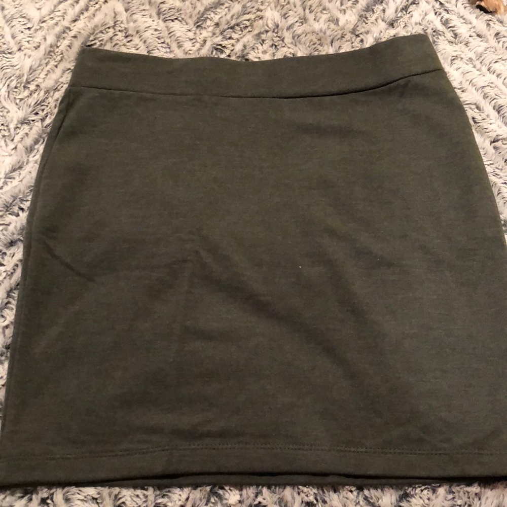 Army Color stretchy skirt
